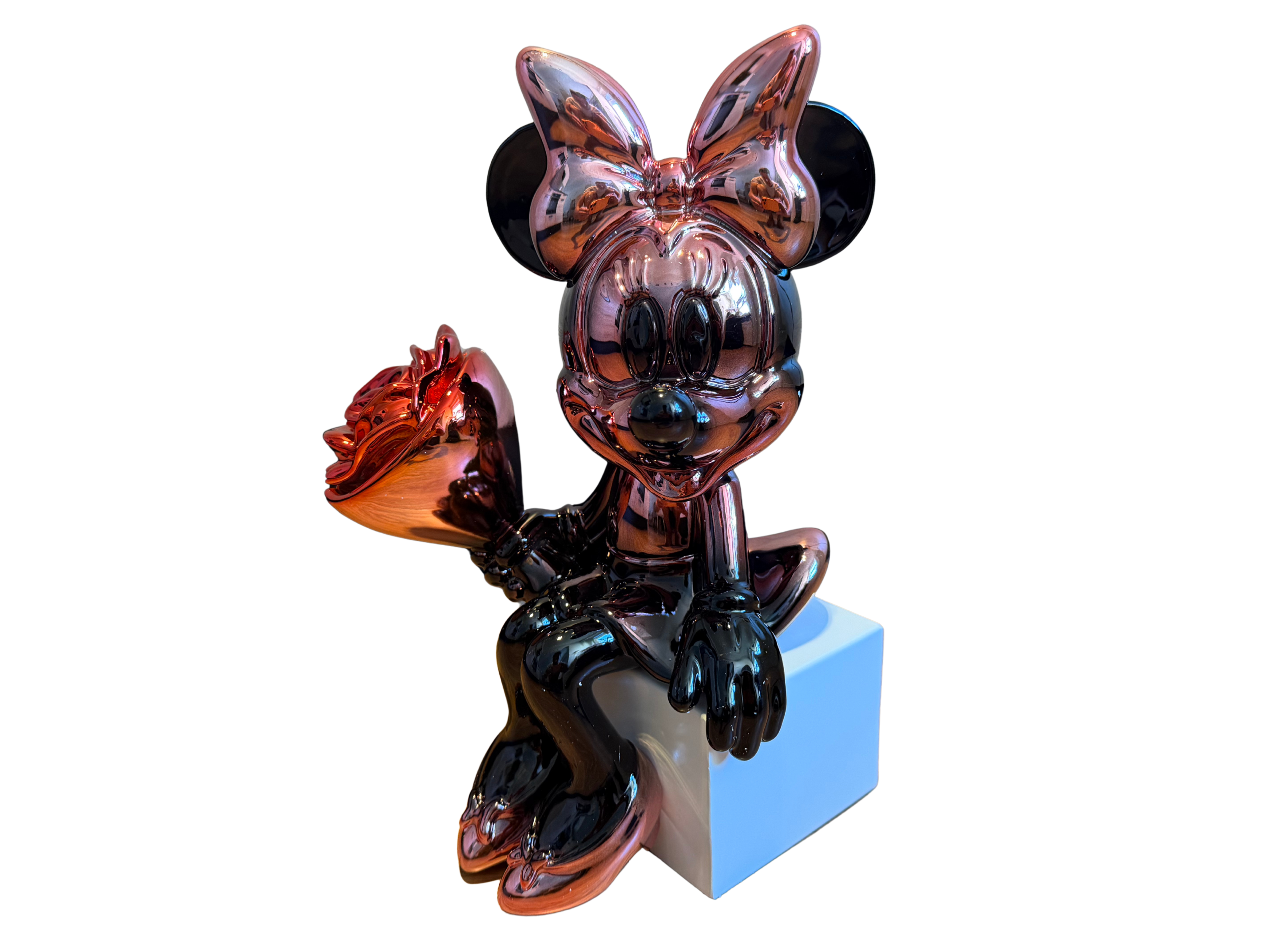 Mini Mouse met Roos op Sokkel (40 cm)